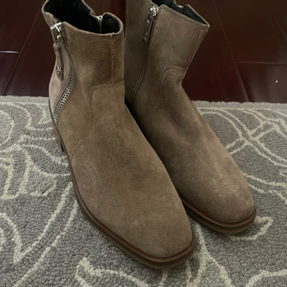ankle boots
